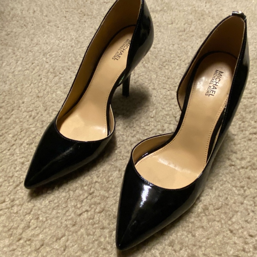 NWOT Micheal Kors Heels